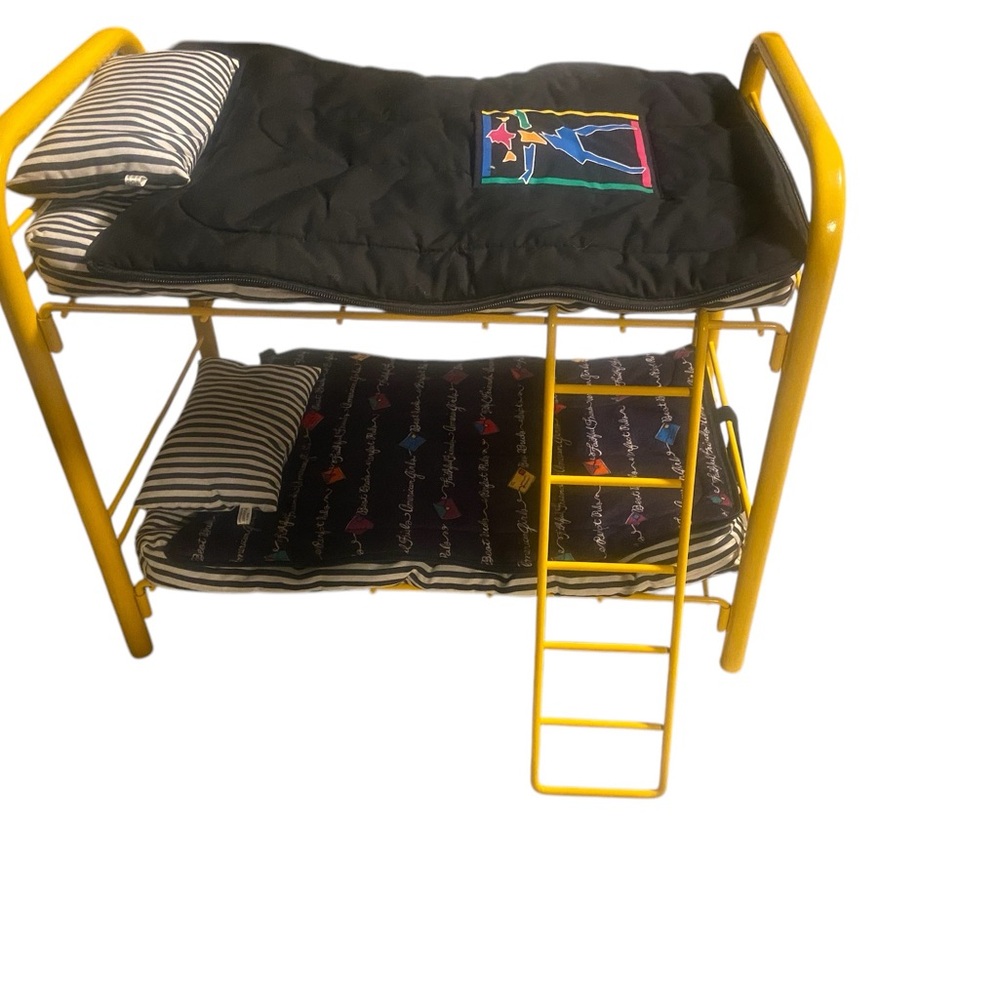 Pleasant Company American Girl of Today Yellow Bunk Bed and Bedding